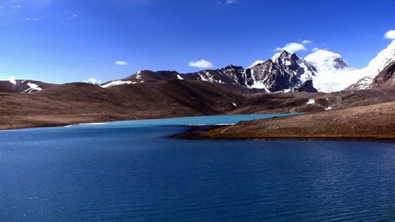 gurudongmar lake