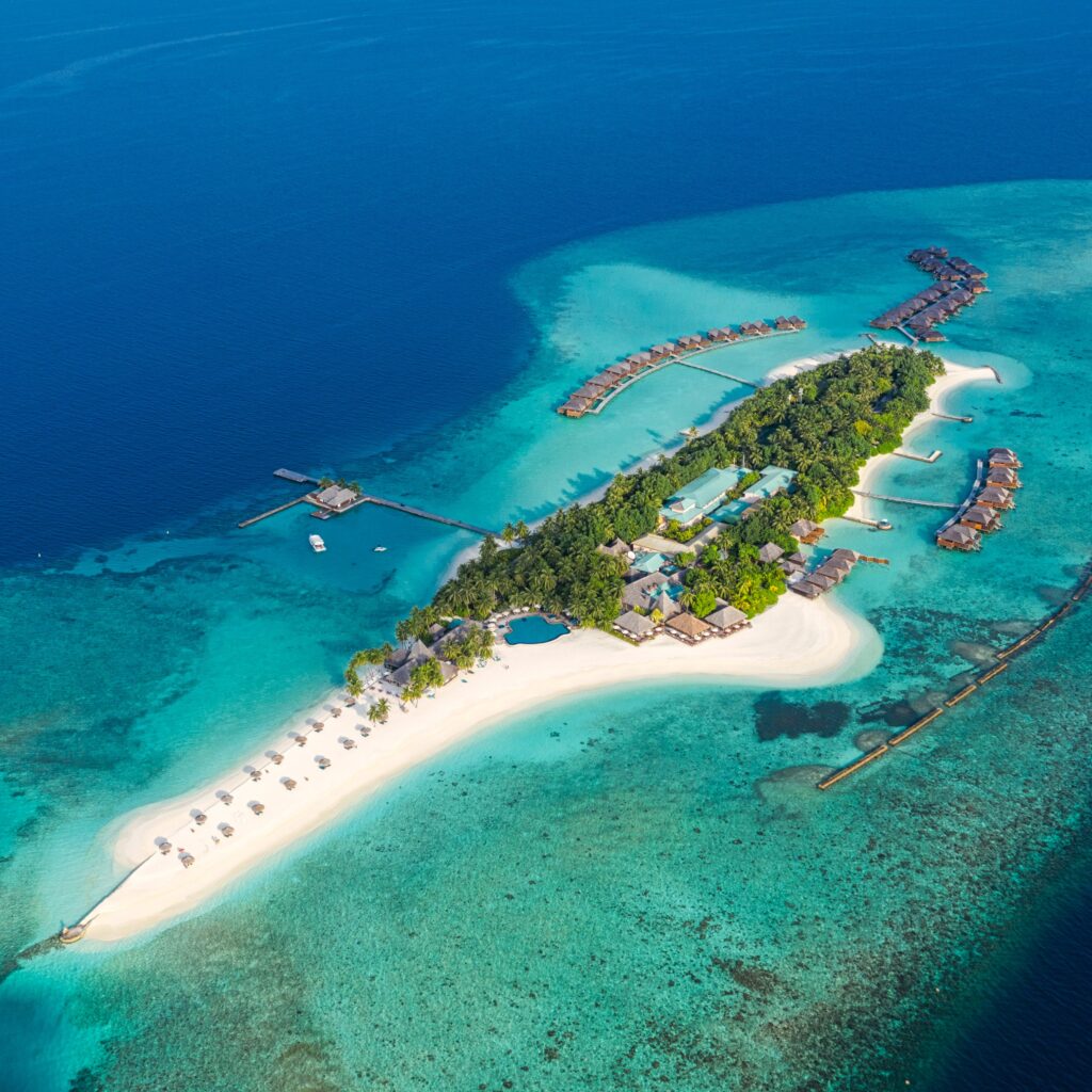 Veligandu-Island-Resort-Overview